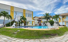 FLAT em residencial! Praia de taperapuan!